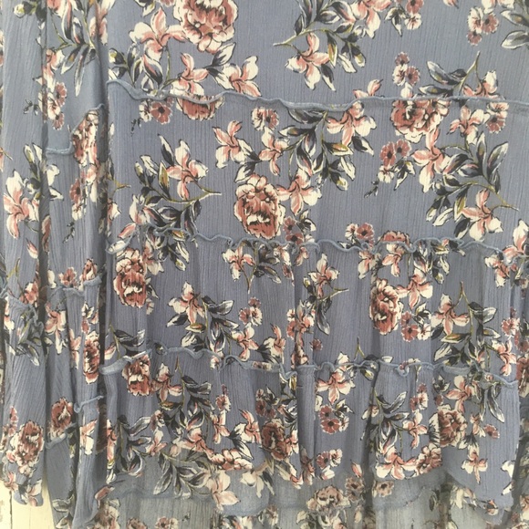 C long sleeved top. Size l. Blue floral - Picture 2 of 6